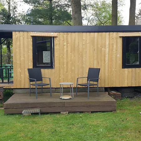 Holiday park Pipowagen Bed Bij Bos *