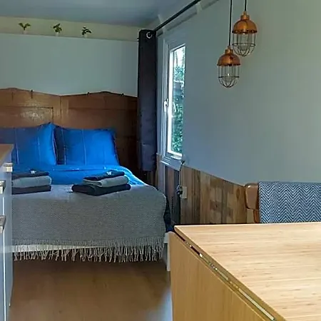 Pipowagen Bed Bij Bos Prázdninový areál