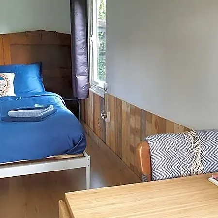 Pipowagen Bed Bij Bos