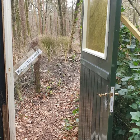 Parque de vacaciones Pipowagen Bed Bij Bos *